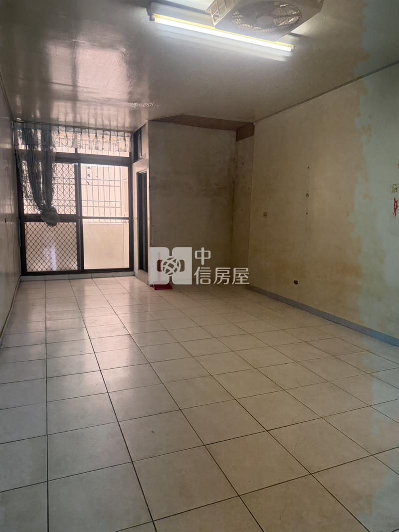 中正南路店面透天房屋室內格局與周邊環境
