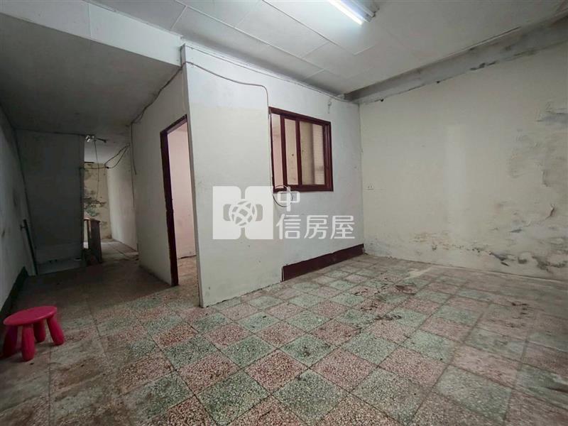 近66快速路便宜低總價透天房屋室內格局與周邊環境