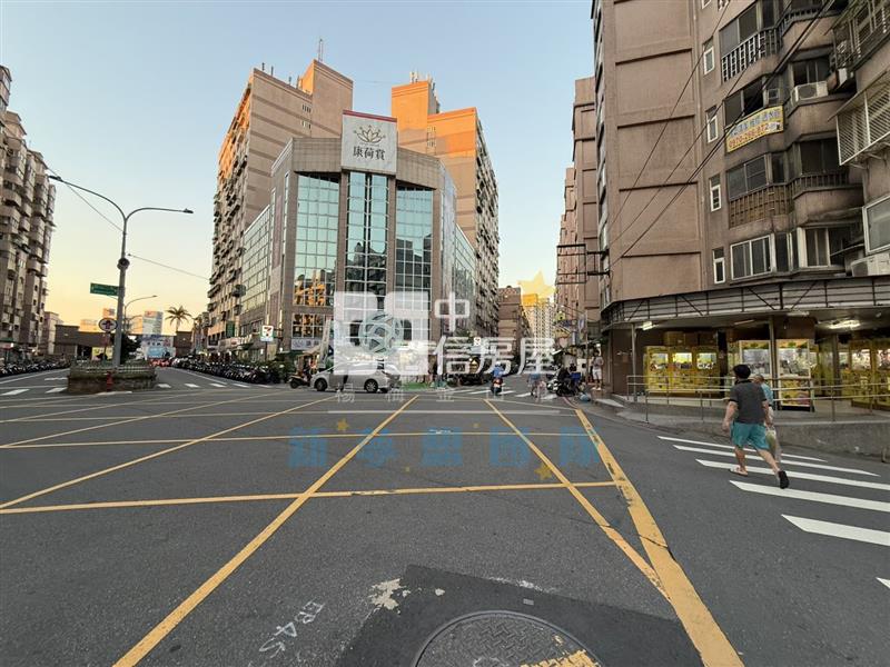 【新夢想】龍家天下5樓兩房車房屋室內格局與周邊環境