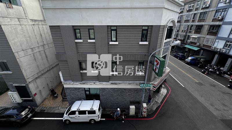 國民九街電梯大店面房屋室內格局與周邊環境