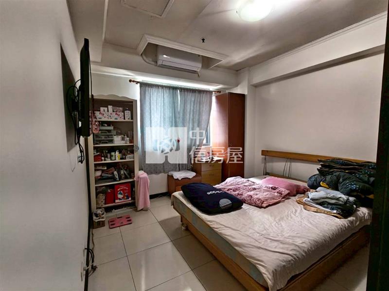 近戶政事務所旁3房+車位房屋室內格局與周邊環境