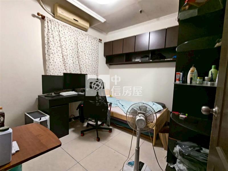 近戶政事務所旁3房+車位房屋室內格局與周邊環境