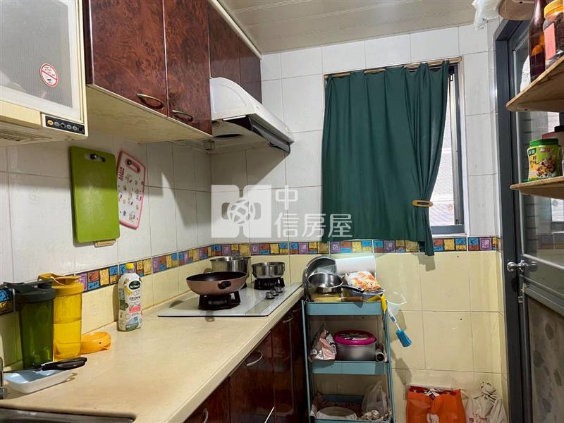 近戶政事務所旁3房+車位房屋室內格局與周邊環境
