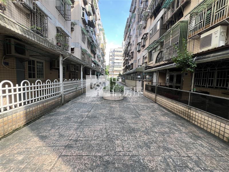 台北大國房屋室內格局與周邊環境