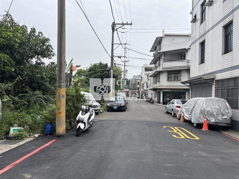 (專)八德 建國路 持分水利用地房屋室內格局與周邊環境