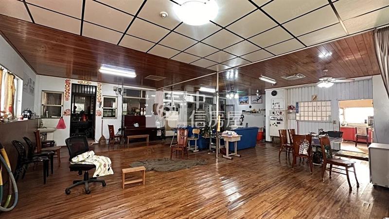 草屯市中心金店43套房金雞母房屋室內格局與周邊環境