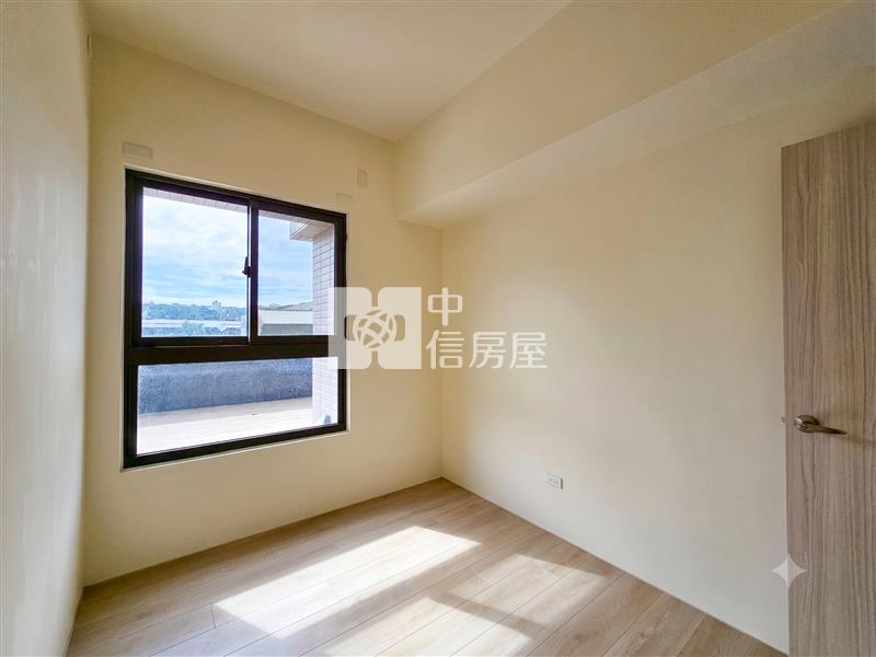 中科兩房平車角間超大露臺戶房屋室內格局與周邊環境