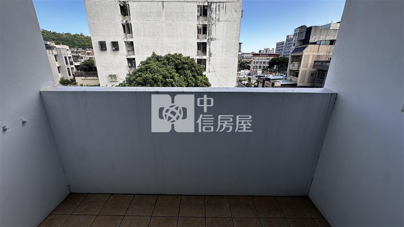 站前黃金大店面房屋室內格局與周邊環境