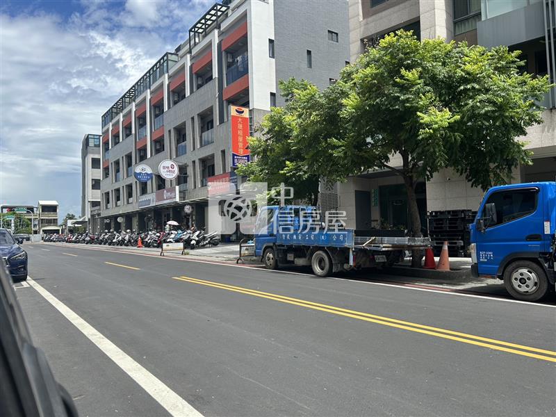 新市高投報之店住+6套房房屋室內格局與周邊環境