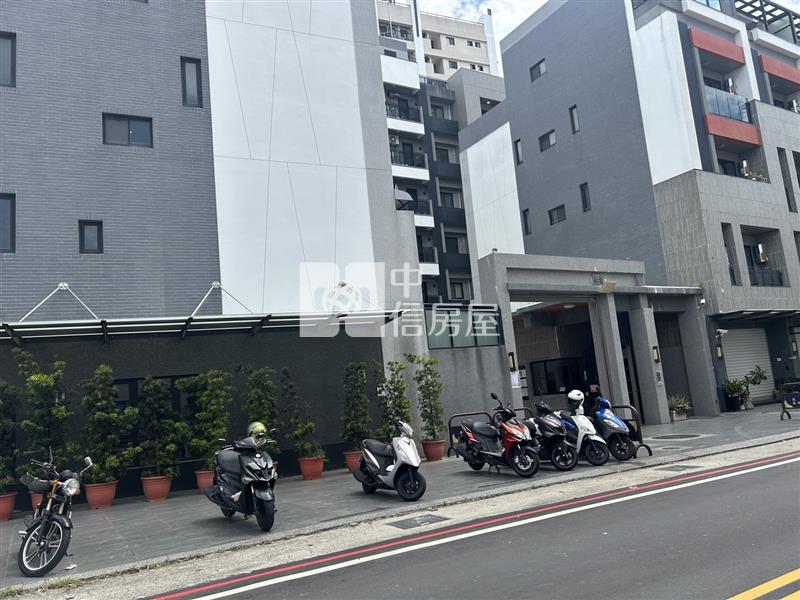 新市高投報之店住+6套房房屋室內格局與周邊環境