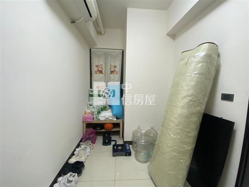 觀音選草漯!新穎低價電梯兩房房屋室內格局與周邊環境