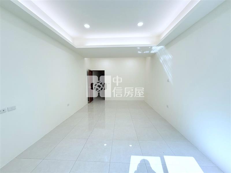 崇德路尾大露臺車庫美墅房屋室內格局與周邊環境