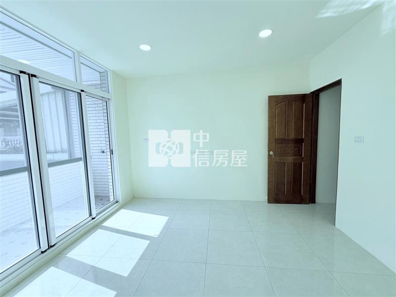 崇德路尾大露臺車庫美墅房屋室內格局與周邊環境