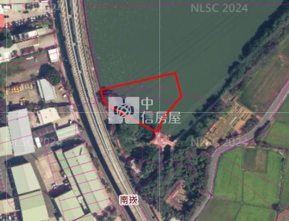 【奔馳】中正北路旁農地(埤塘)房屋室內格局與周邊環境