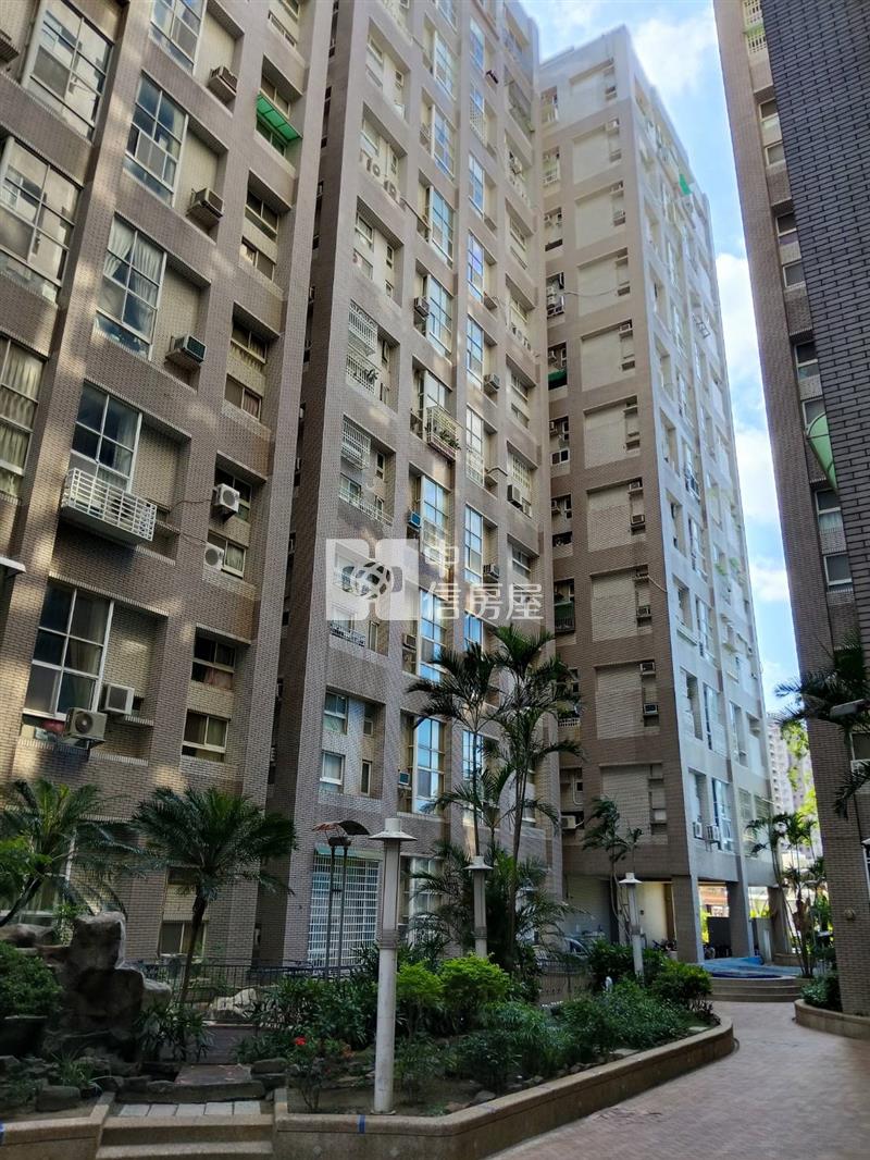 近崑山學區三房電梯大樓(專）房屋室內格局與周邊環境