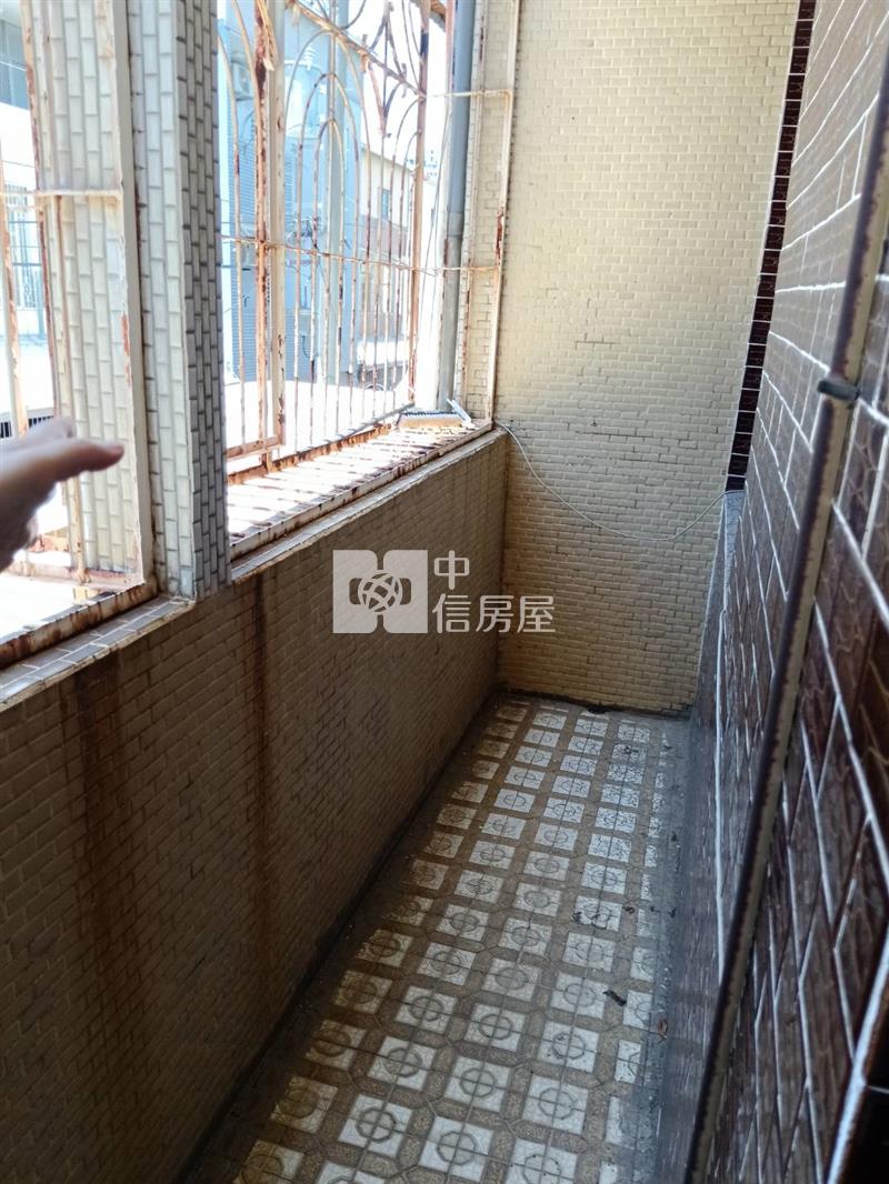 近九份子孝親透天車墅房屋室內格局與周邊環境