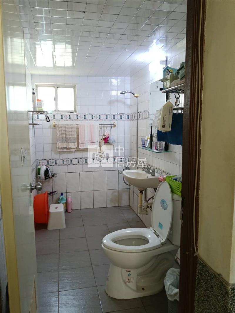 近九份子孝親透天車墅房屋室內格局與周邊環境