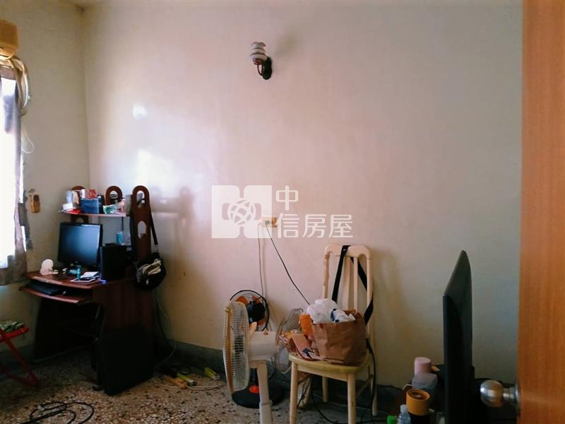 近九份子孝親透天車墅房屋室內格局與周邊環境