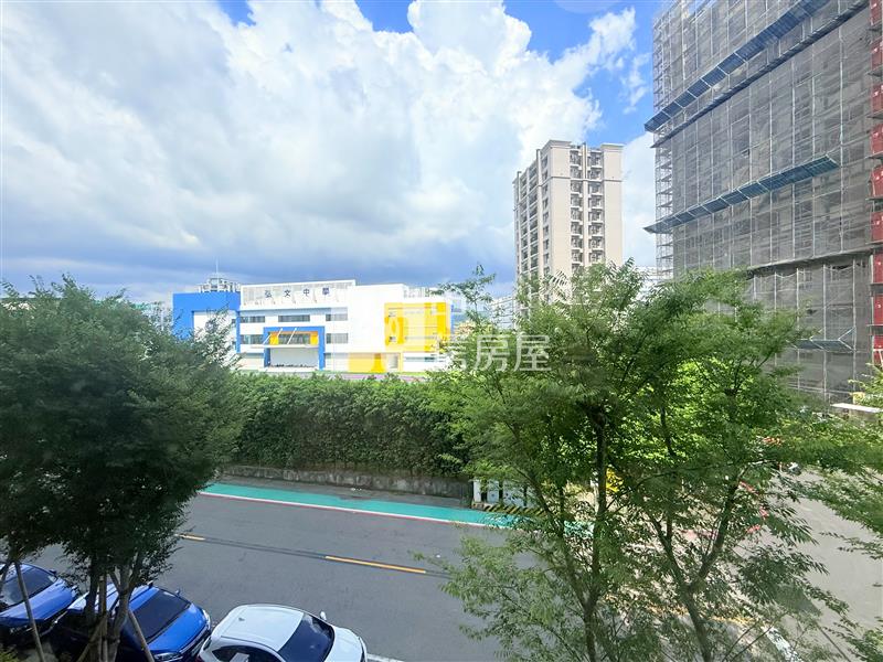 恆山和合全新邊間2+1房平車(專任)房屋室內格局與周邊環境