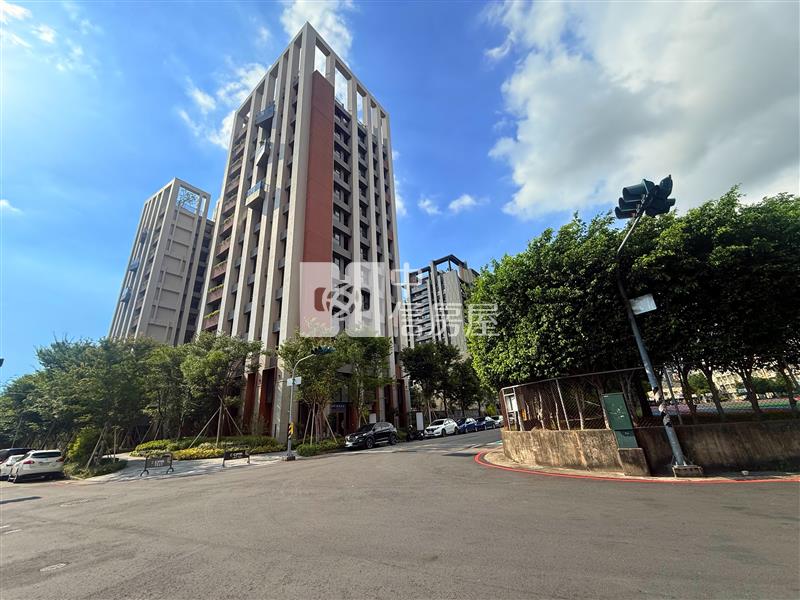 恆山和合全新邊間2+1房平車(專任)房屋室內格局與周邊環境