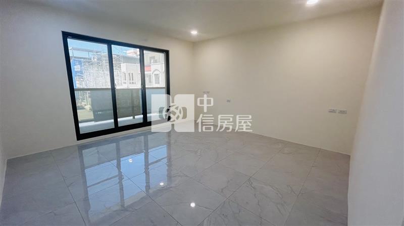 B1-10邊間雙臨路店住房屋室內格局與周邊環境