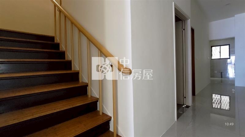 B1-10邊間雙臨路店住房屋室內格局與周邊環境