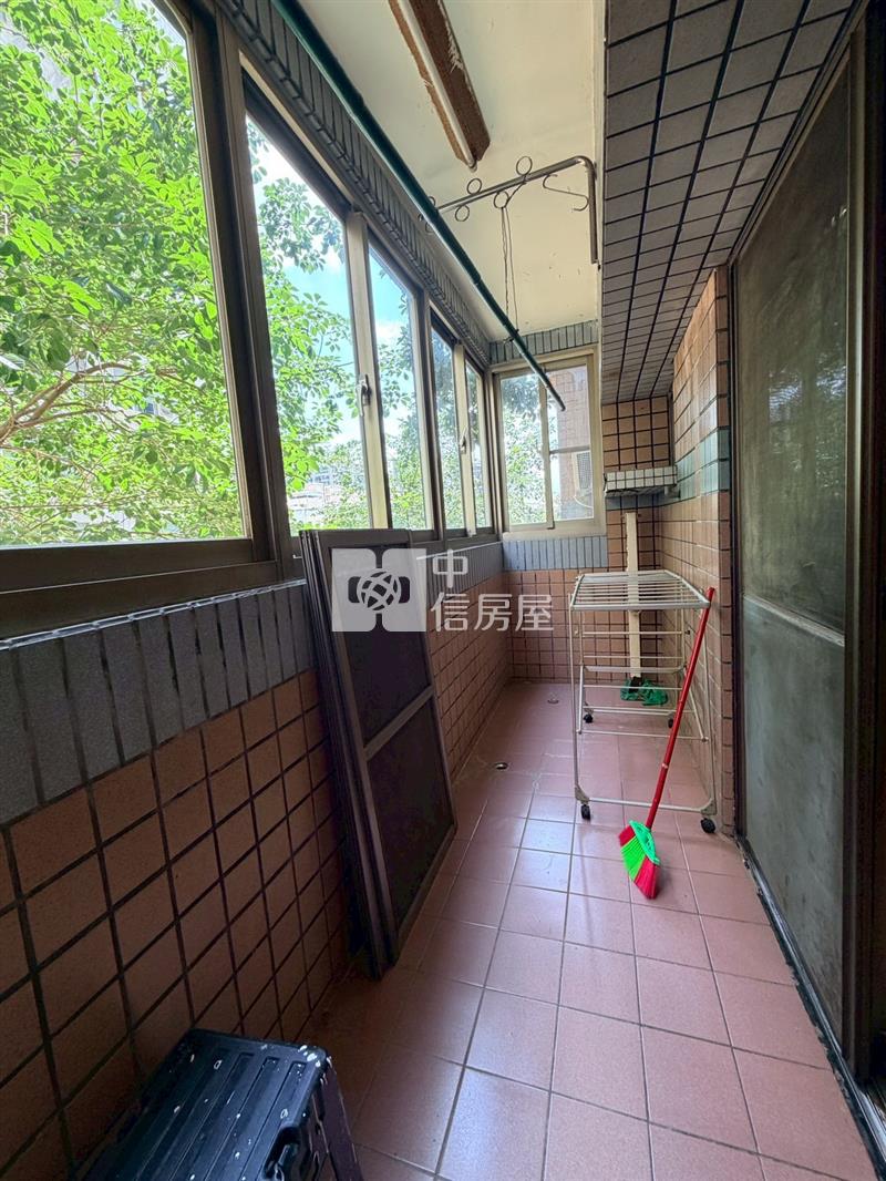 (靜園A區)樹德國小~室內44坪庭園4+1房雙併戶附平車房屋室內格局與周邊環境