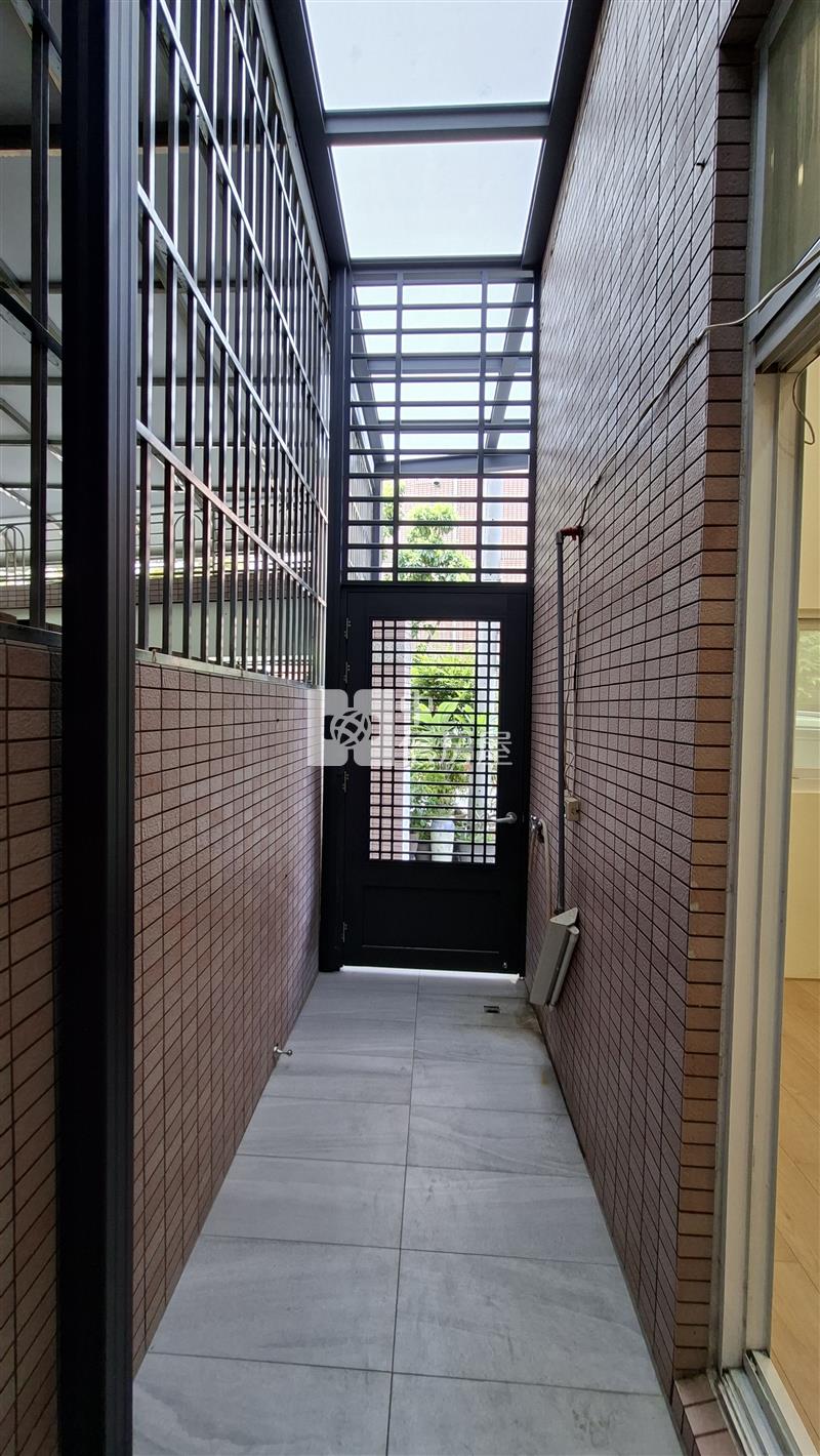 虎尾寮15米文宏路邊間店住房屋室內格局與周邊環境