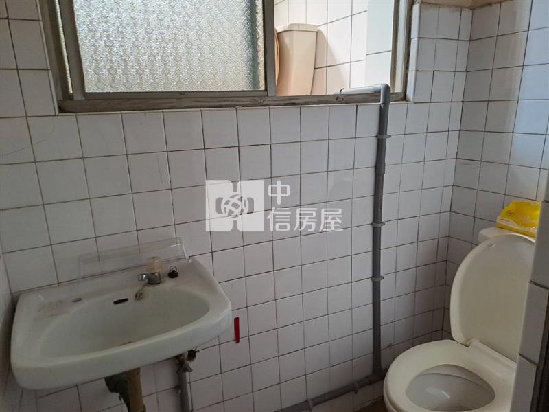 中壢綠線捷運G28站5房透天房屋室內格局與周邊環境