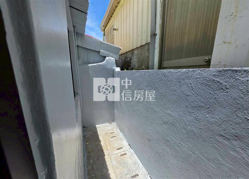 將軍國中旁臨20米路整新店住房屋室內格局與周邊環境