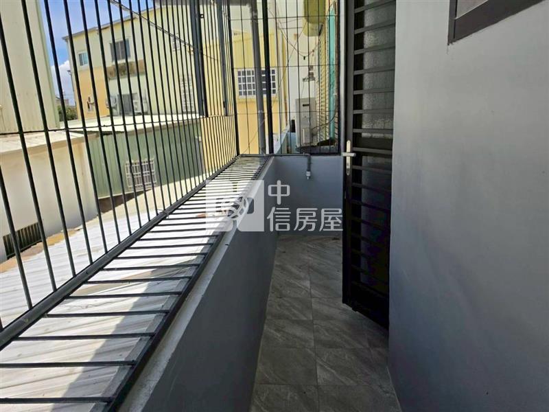 將軍國中旁臨20米路整新店住房屋室內格局與周邊環境