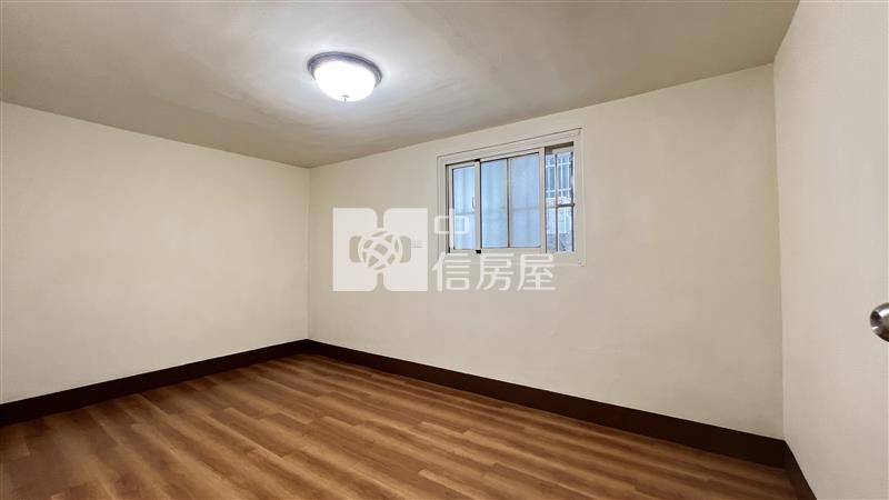 屏東房屋-大連溫馨透天房屋室內格局與周邊環境