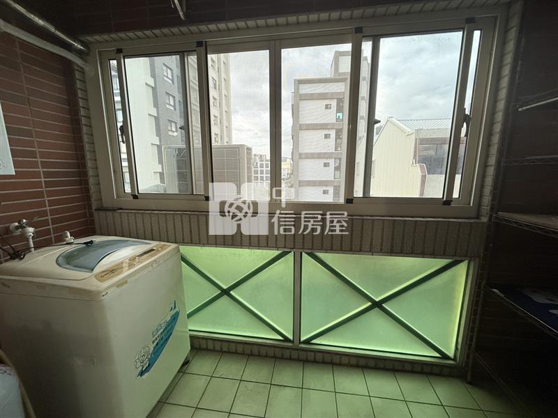 龍泉國小3+1房附車位房屋室內格局與周邊環境