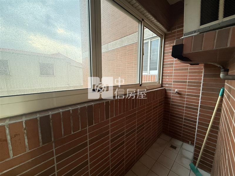 龍泉國小3+1房附車位房屋室內格局與周邊環境