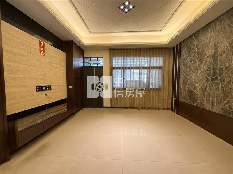 工學商圈震後臨路雙車別墅房屋室內格局與周邊環境