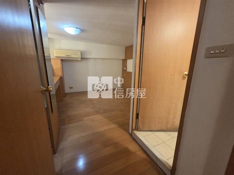 D022綠葉稀有華廈三房房屋室內格局與周邊環境