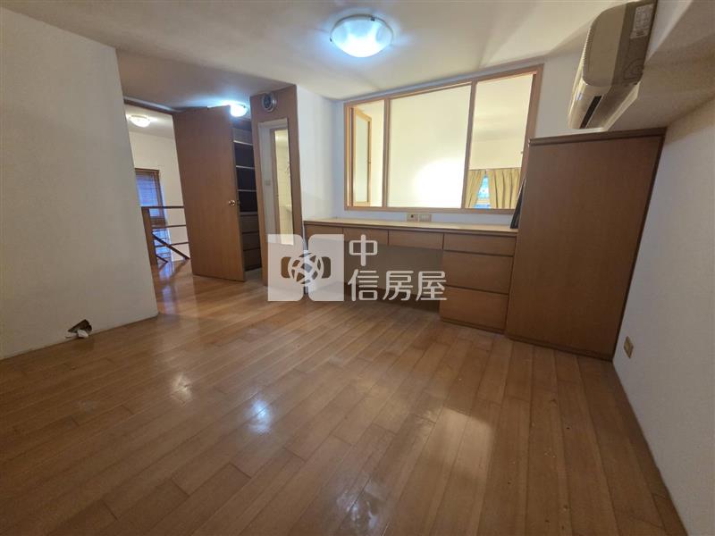 D022綠葉稀有華廈三房房屋室內格局與周邊環境