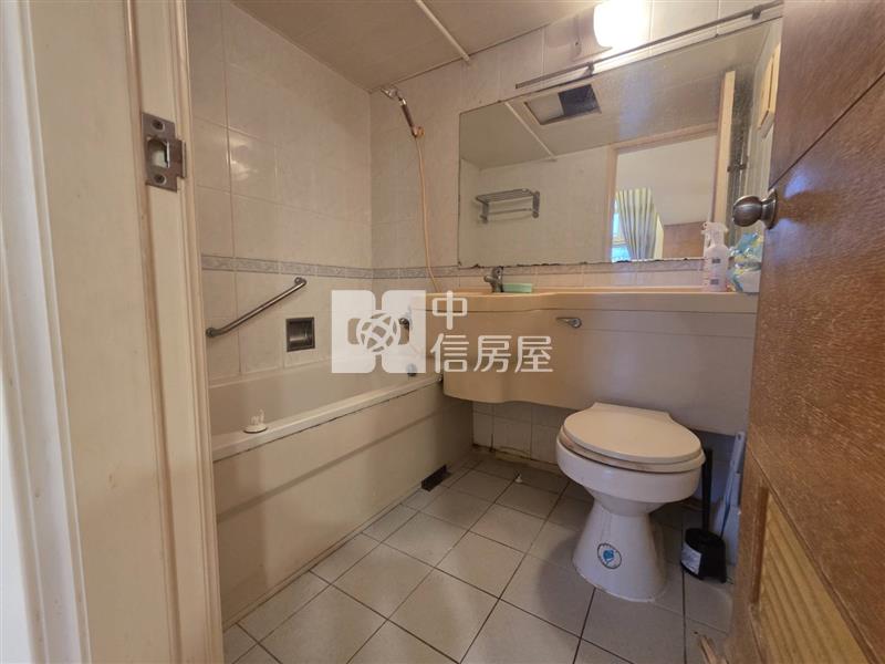 D022綠葉稀有華廈三房房屋室內格局與周邊環境