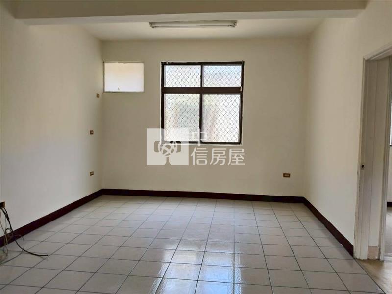 中壢後站大面寬透天房屋室內格局與周邊環境