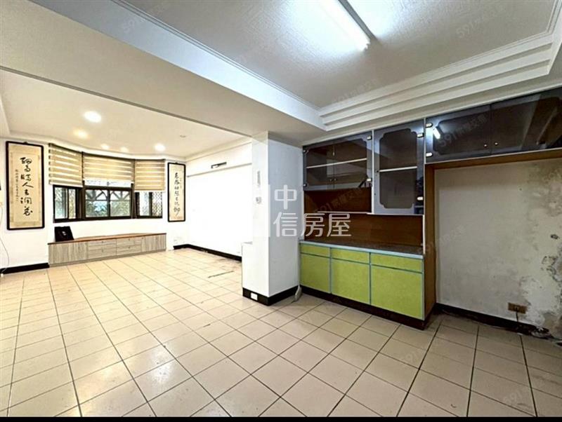 中壢後站大面寬透天房屋室內格局與周邊環境