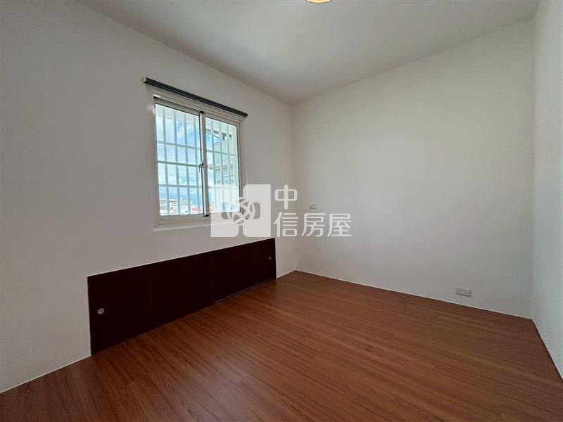 萬丹國中整新車墅房屋室內格局與周邊環境