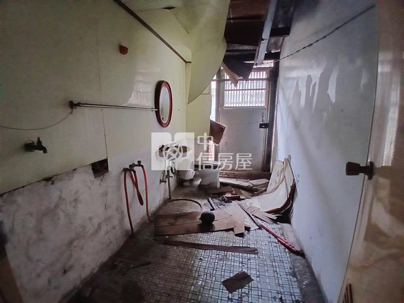 平鎮超低總價8米路便宜透天房屋室內格局與周邊環境