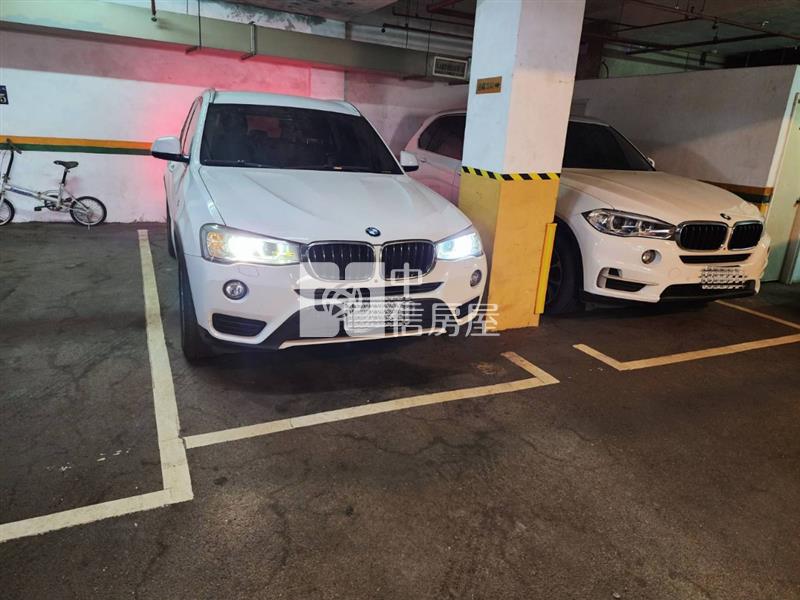 A8綠大地｜精裝三房+車位房屋室內格局與周邊環境