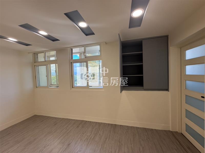 獅子林商圈全新整理三房房屋室內格局與周邊環境
