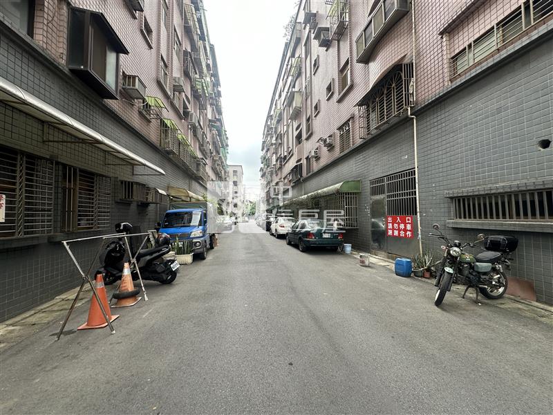 正忠福商圈稀有美景三房房屋室內格局與周邊環境