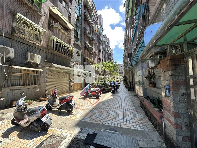 正忠福商圈稀有美景三房房屋室內格局與周邊環境