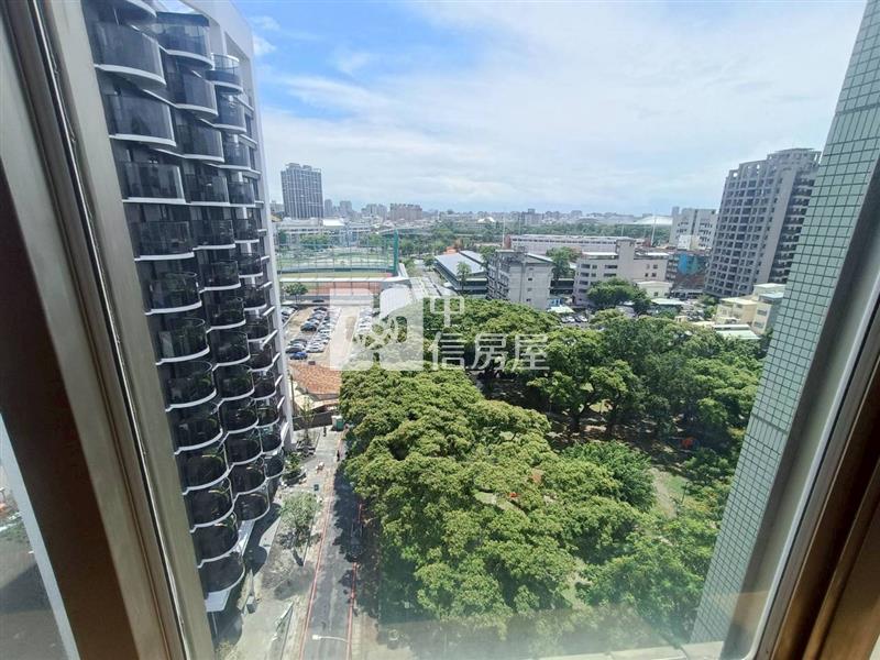 高雄松之國大樓房屋室內格局與周邊環境