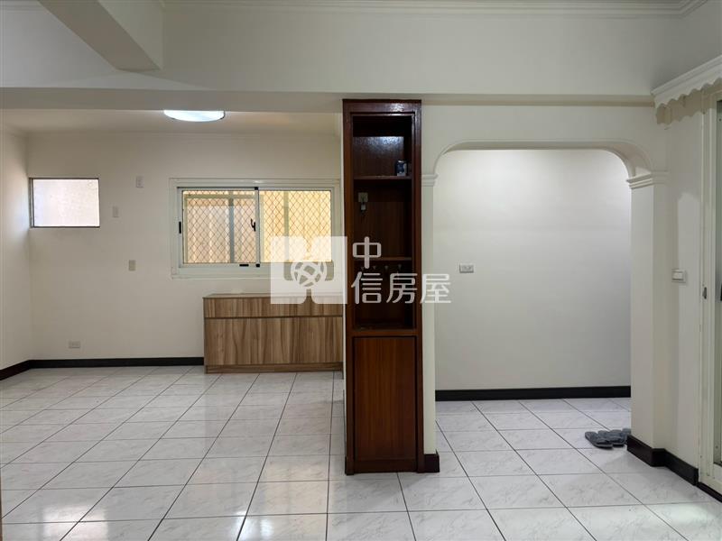 (綠的世界)南區綠園道大三房美屋房屋室內格局與周邊環境