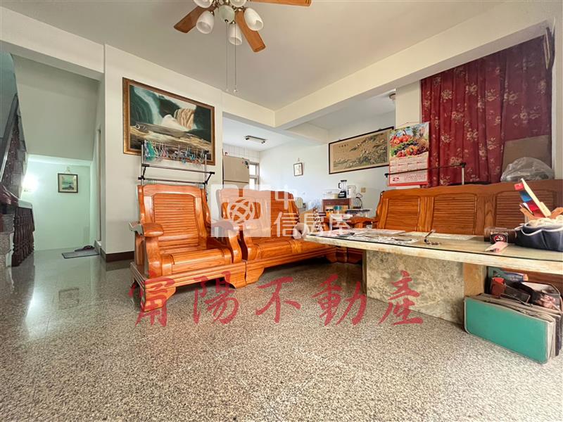 橋頭面寬超大透天房屋室內格局與周邊環境