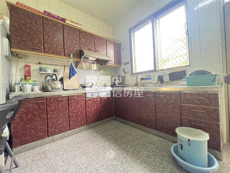 橋頭面寬超大透天房屋室內格局與周邊環境
